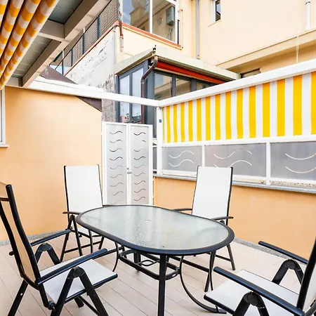 By Center And Sea By Interhome Apartment Alassio
